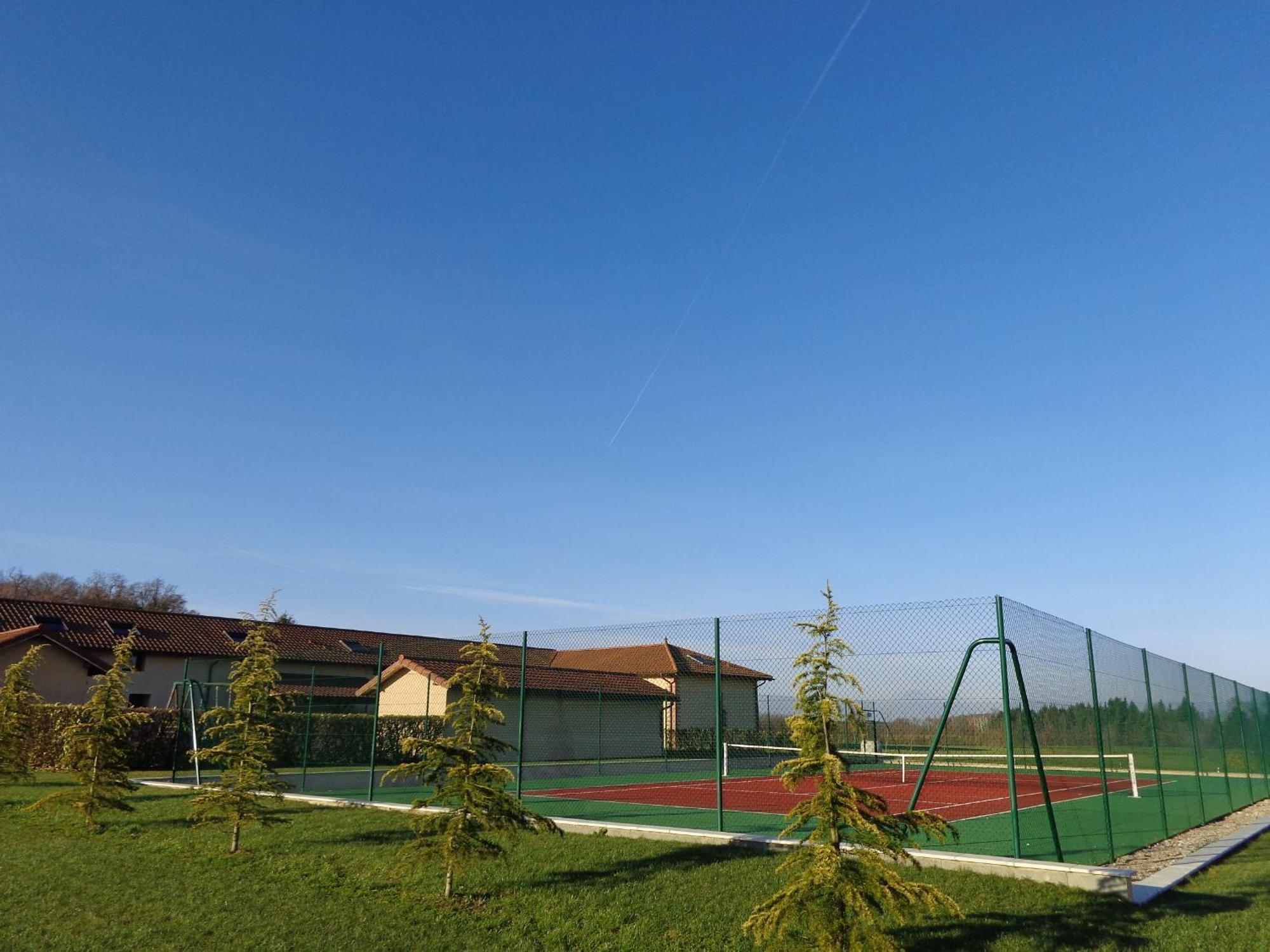 Domaine De La Garde Acomodação com café da manhã Vonnas Exterior foto